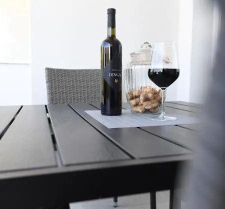 Plazina Apartamento Petrcane