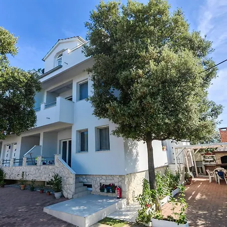 Plazina Apartamento