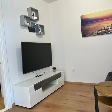 Plazina Apartamento Petrcane